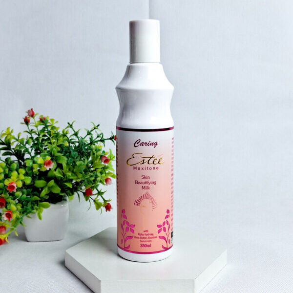Estee Maxitone Skin Beautifying Milk