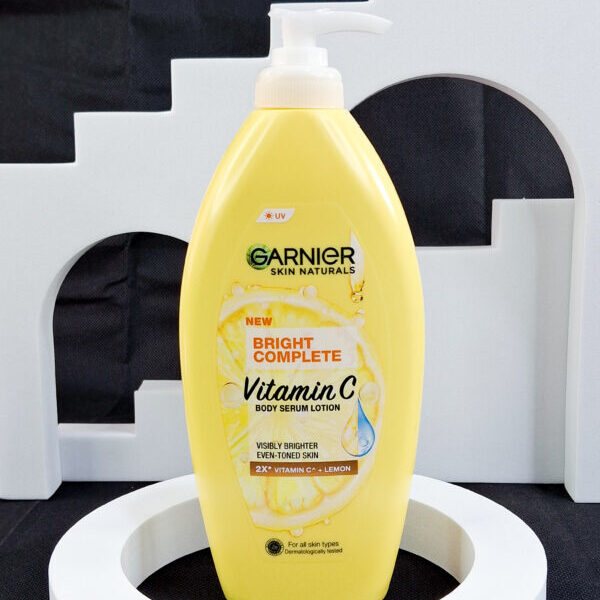 Garnier Skin Natural Vitamin C Body Serum Lotion