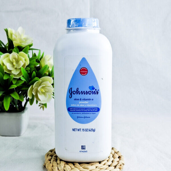 Johnson's Aloe & Vitamin E Powder
