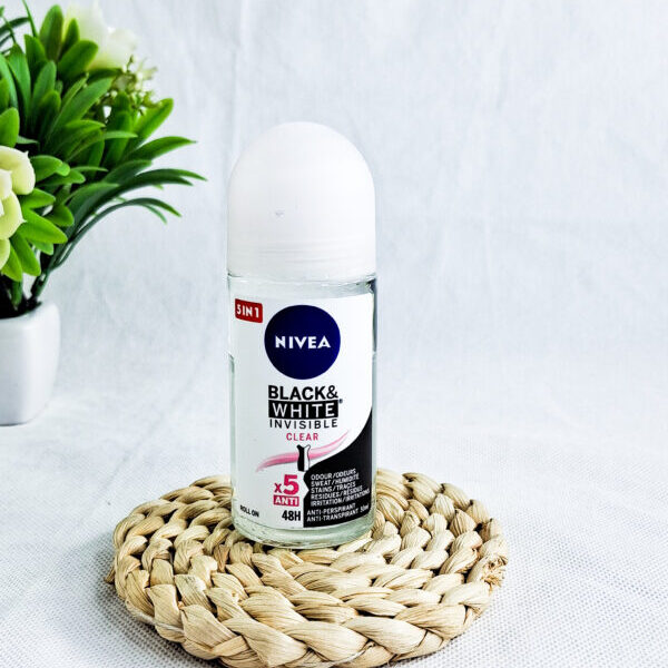 Nivea Black & White Invisible Clear Roll on