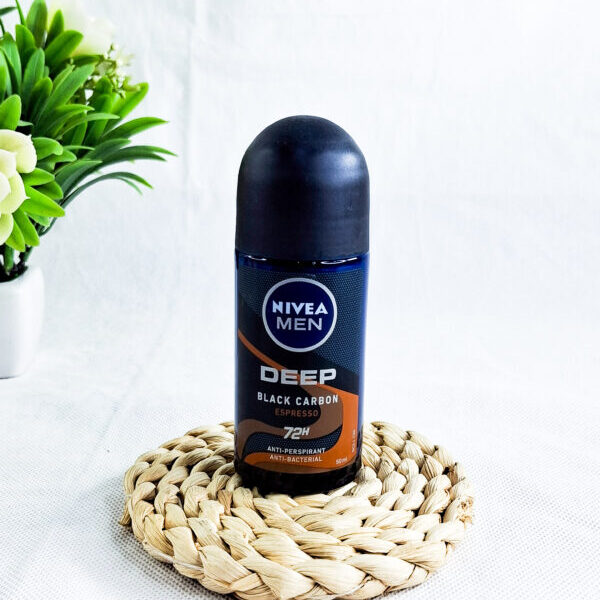 Nivea Deep Black Carbon Roll on