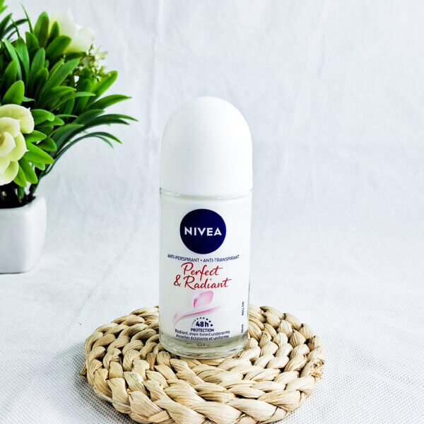 NIVEA Perfect & Radiant Roll-On Deodorant