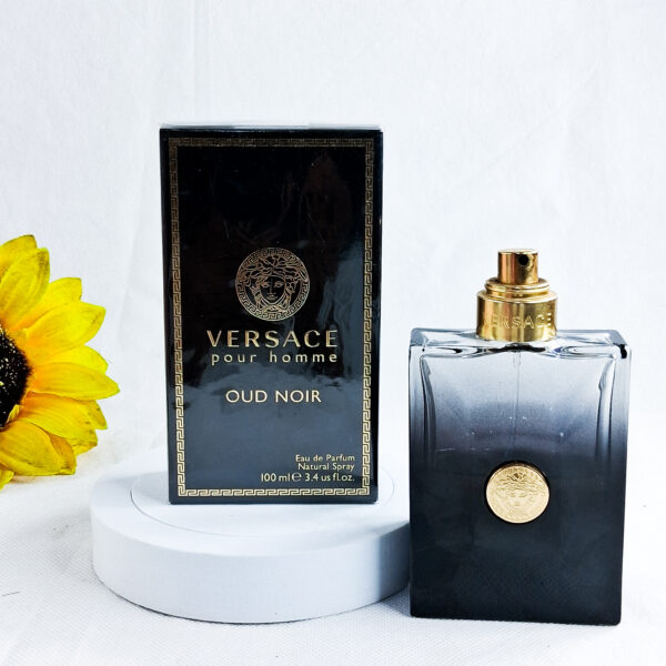 Versace Pour Homme Oud Noir Eau De Parfum