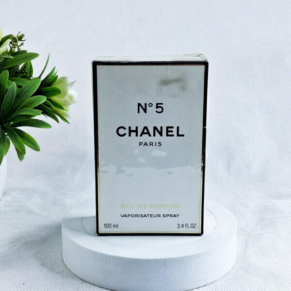 No 5 Chanel Paris Spray