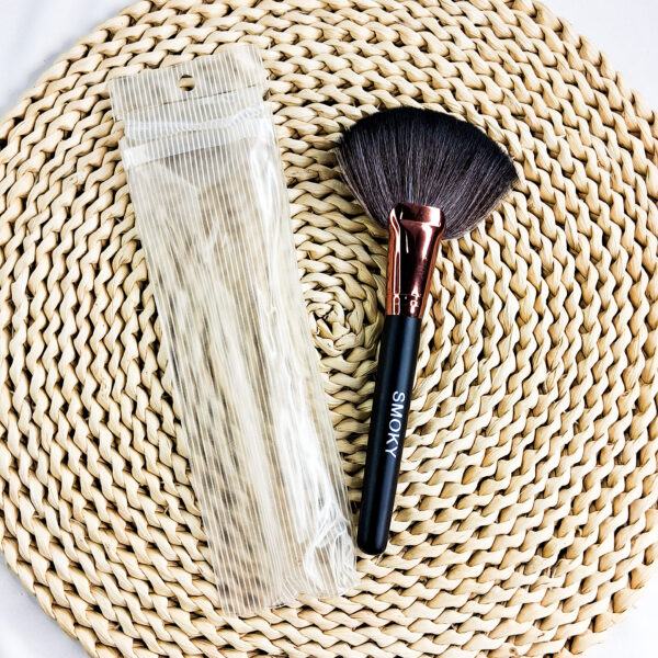 Smoky Makeup Brush