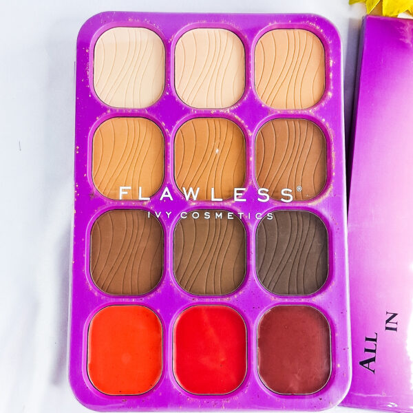 Flawless Ivy All In One Powder Pallet