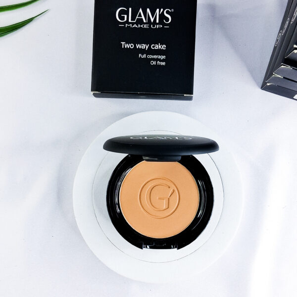 Glam's Two Way Cake Full Coverage Oil Free Powder