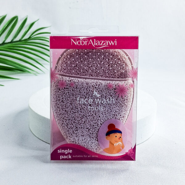 Noor Alazawi Face Wash Tools