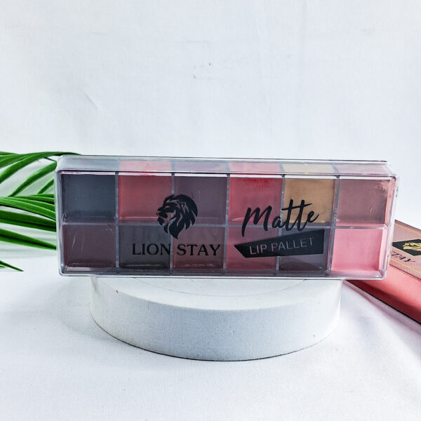 Lion Stay Matte Lipstick Pallet