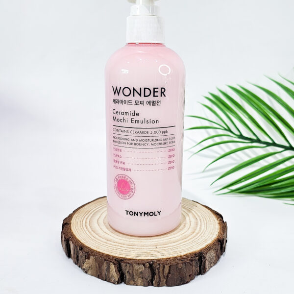 TONYMOLY Wonder Ceramide Mochi Emulsion