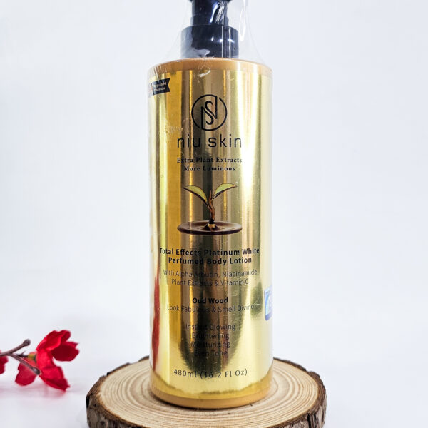 Niu Skin Total Effects Platinum White Perfumed Body Lotion (Oud Wood)