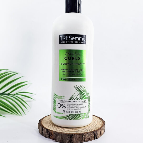 TRESemmé Flawless Curls + Coconut Essence Conditioner