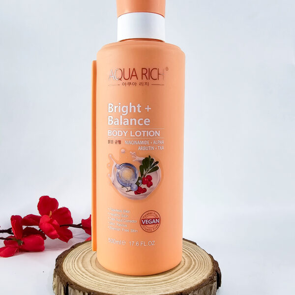 Aqua Rich Bright + Balance Body Lotion