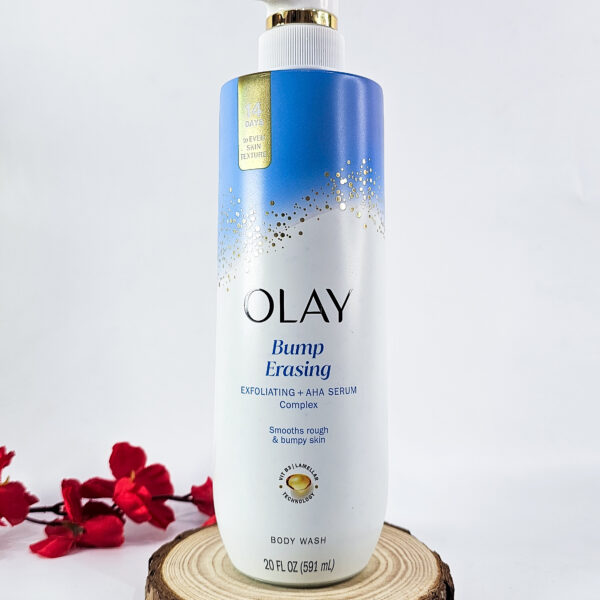 Olay Bump Erasing Exfoliating + AHA Serum Complex Body Wash