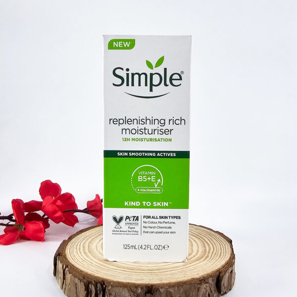 Simple Kind to Skin Replenishing Rich Moisturiser